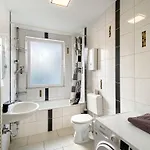 City Appartement 아파트 겔젠키르헨